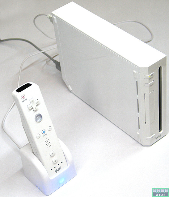 wiiremote_recharge.jpg