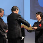 shigerumiyamoto_award.jpg