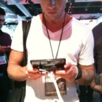 e3_2010_nintendo_3ds_ryan_phillippe.jpg